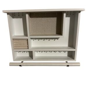 🔆4/$20🔆 White Jewelry Organizer 11” x 13”
